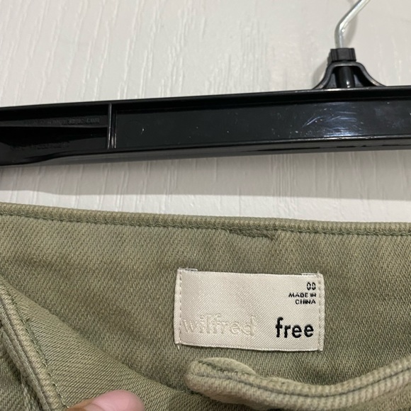 ARITZIA CARGO PANTS - Picture 3 of 11